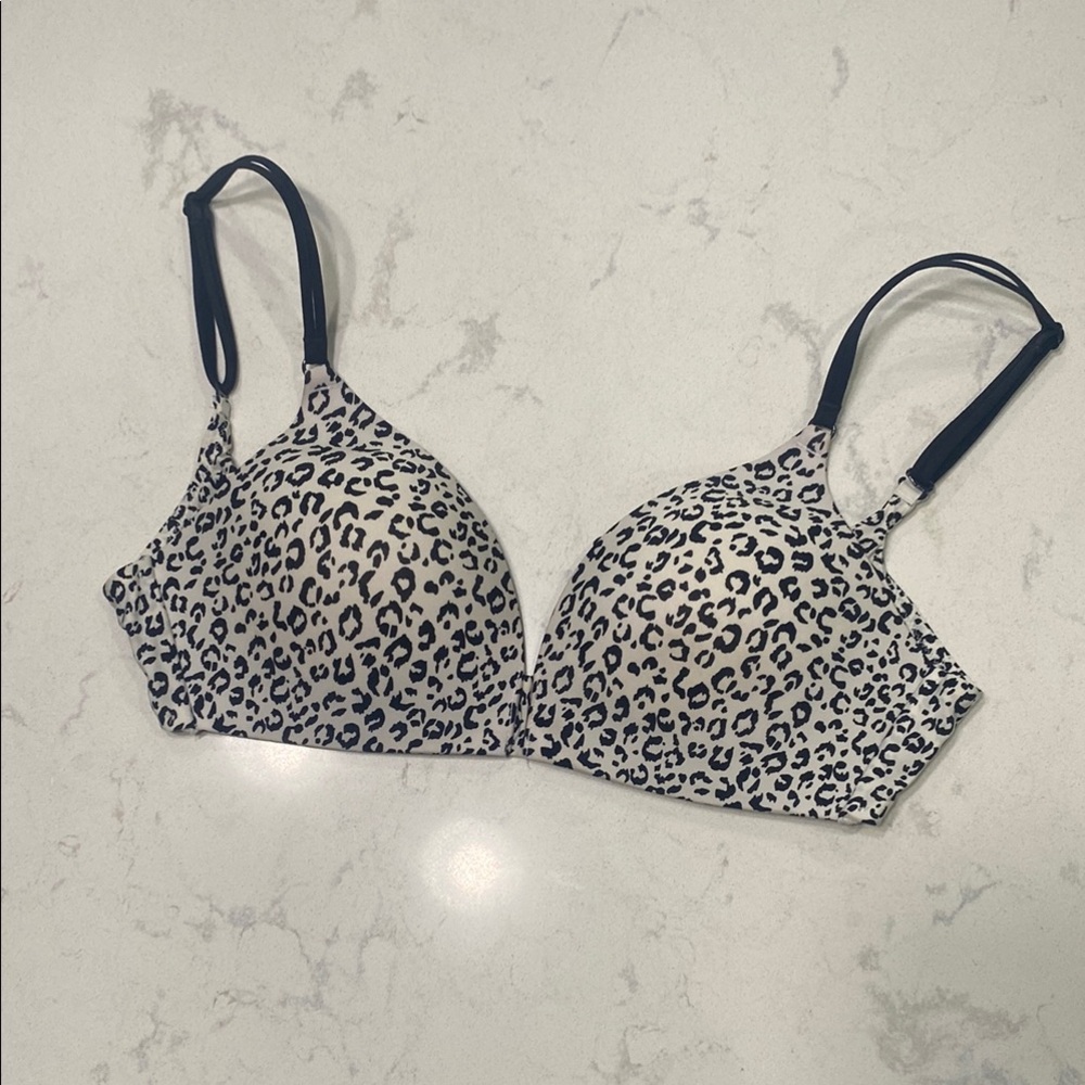 Victoria's Secret Black and Cream Leopard Print T-Shirt Bra